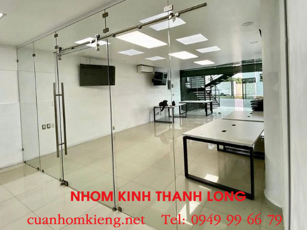sửa cửa kính văn phòng