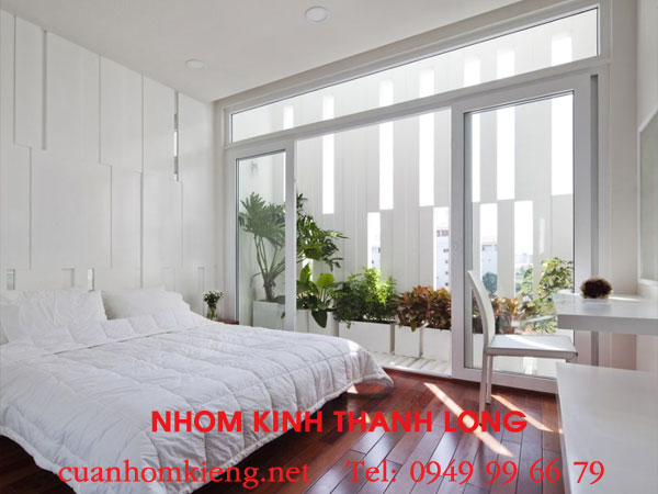 gia-vach-ngan-nhom-kinh-phong-ngu