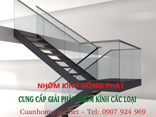 cau-thang-kinh-xam-khoi